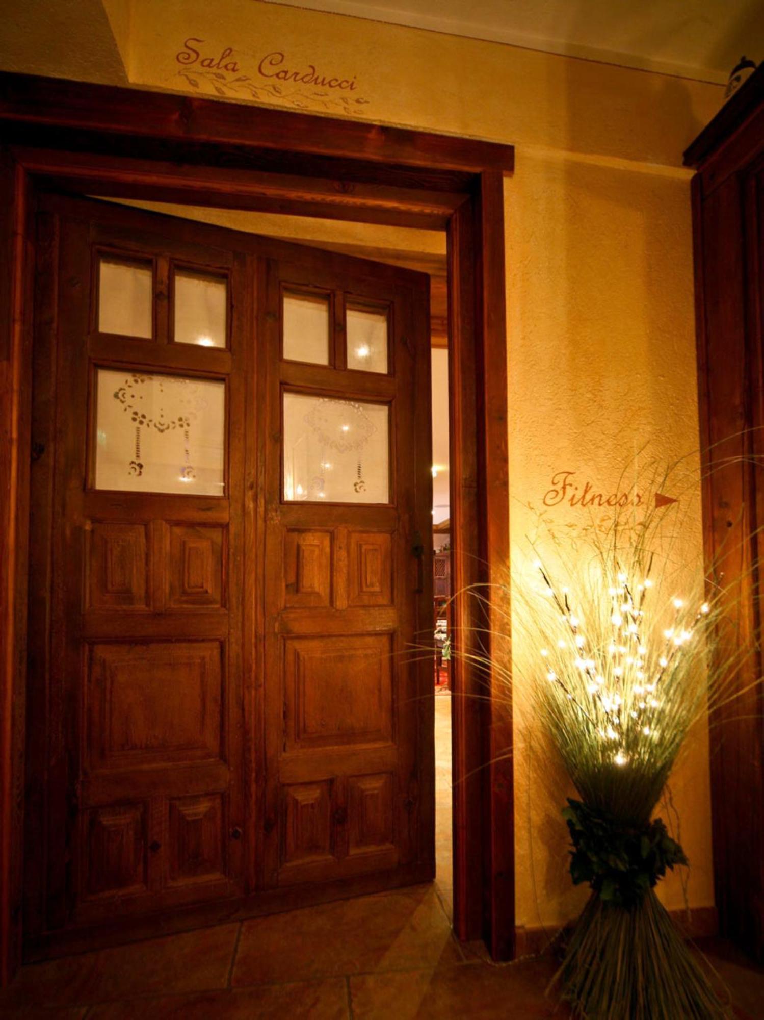 Villa Novecento Romantic Hotel - Estella Hotel Collection & Experience كورمايور المظهر الخارجي الصورة